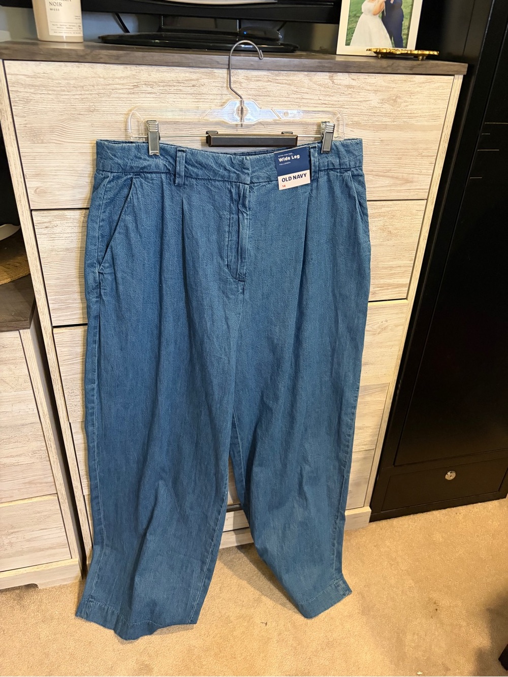 Old Navy Extra High Rise Wide Leg Denim Pants Size 14 Medium Wash NWT - Picture 2 of 7